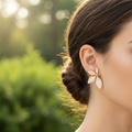 Boucles fleur nacre - Fond nature